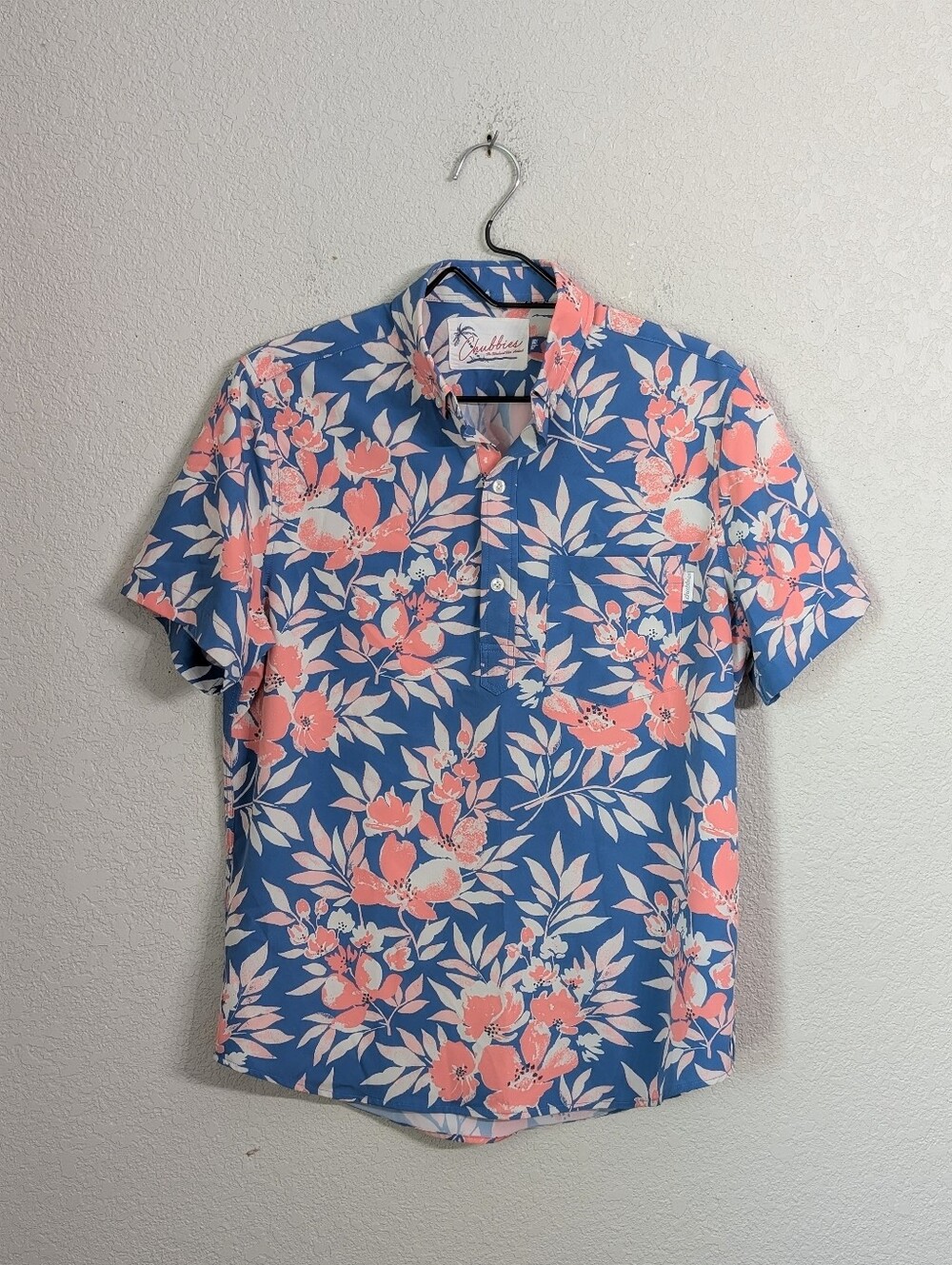 Chubbies Men's Tropical Shirt Size Small Blue Pink Floral Short Sleeve Summer